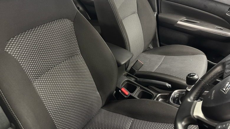 Suzuki Vitara 1.4 Boosterjet 48V Hybrid SZ4 5dr Petrol Estate